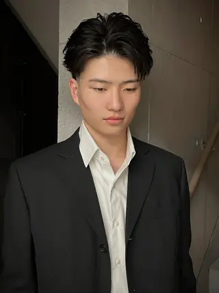 ショート パーマ メンズ 岩城 滉成のヘアスタイル