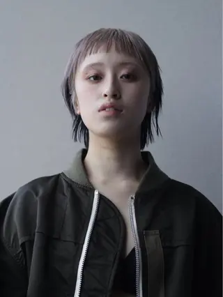 ショート カラー TAISHIRO 無難を抜けるショートのヘアスタイル