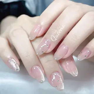 ネイル Queens テイのネイルデザイン