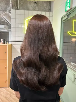 ロング カラー ベージュ/ダブルカラ ー/新潟駅/青柳萌果のヘアスタイル