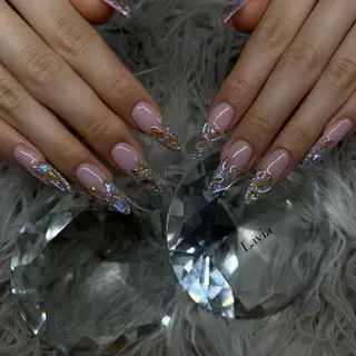 セミロング Lavia akaneのネイルデザイン