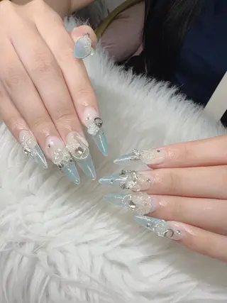 ネイル Lee Nailsのネイルデザイン