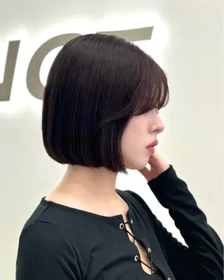 ショート カラー ヘアアレンジ 縮毛矯正🤍 ボブ/ HIKARIのヘアスタイル