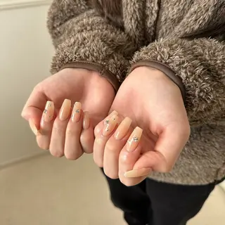 ミディアム 🦋Nail Amo🦋のネイルデザイン