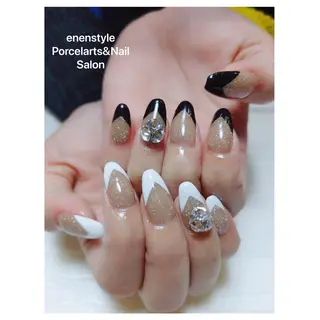 ミディアム ネイル 🐾enen style 🐾のネイルデザイン