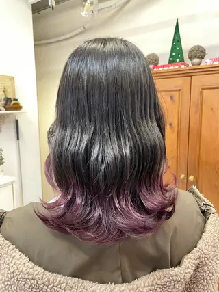 ミディアム カラー インナーカラー 推し ブリーチ  髪質改善のヘアスタイル