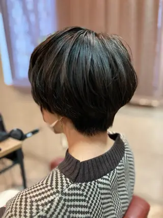 ショート カラー ERIKO Tのヘアスタイル