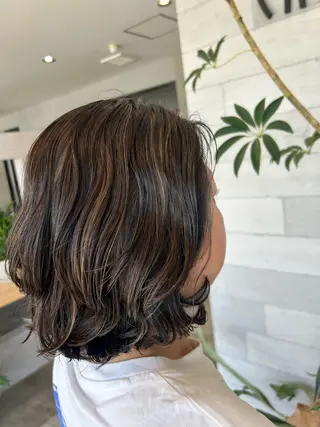 ミディアム 宮原 佳奈のヘアスタイル