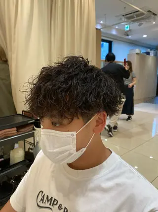 ショート パーマ メンズ メンズ特化型美容師 栗山勇人のヘアスタイル
