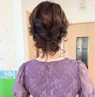 セミロング ヘアアレンジ yui .のヘアスタイル
