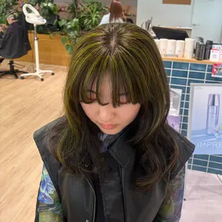 ミディアム 暖色カラー/レイヤー スタイル みはる🌙のヘアスタイル