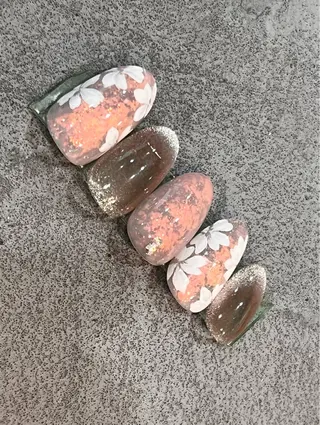 ネイル H. MAKIのネイルデザイン