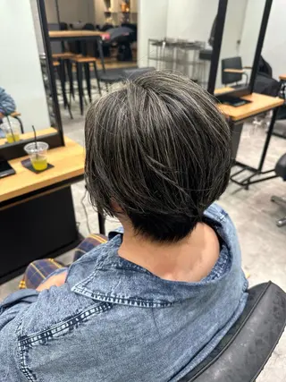 ショート カラー カラー専門美容師🤍 Manami🤍のヘアスタイル