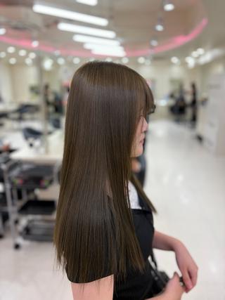 ロング カラー レイヤー×大人可愛い ベージュHARUNAのヘアスタイル