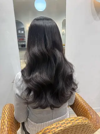 ロング カラー ヒジオカ リナのヘアスタイル
