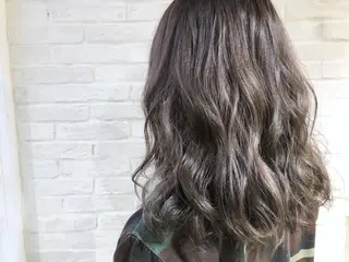 セミロング カラー ヘアアレンジ 小松 郁斗のヘアスタイル