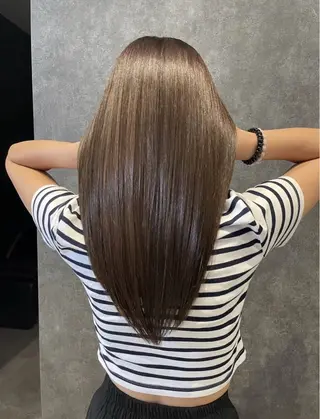 ミディアム 平尾 悠のヘアスタイル