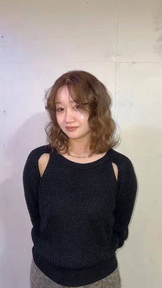 ミディアム カラー trico ニシノのヘアスタイル