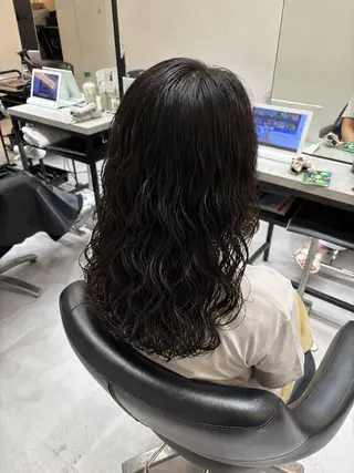 セミロング パーマ 🌙髪質改善カラー Momoka🦋のヘアスタイル