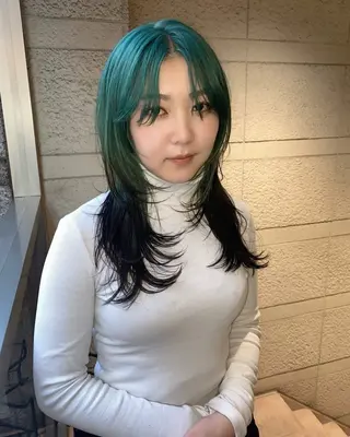 ロング カラー ウルフカット モデル募集中！ミカのヘアスタイル