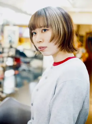 ショート カラー 嶋村 愛奈のヘアスタイル