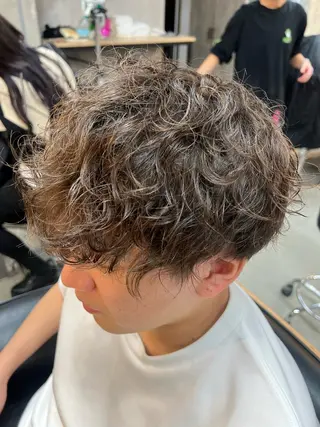 ミディアム パーマ メンズ メンズ縮毛矯正 細谷碧海のヘアスタイル