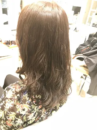 セミロング カラー パーマ はだゆうき @hadadan08のヘアスタイル