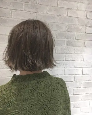 ショート カラー 江原 彩華のヘアスタイル
