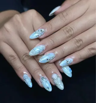 ネイル Iconic Nailのネイルデザイン