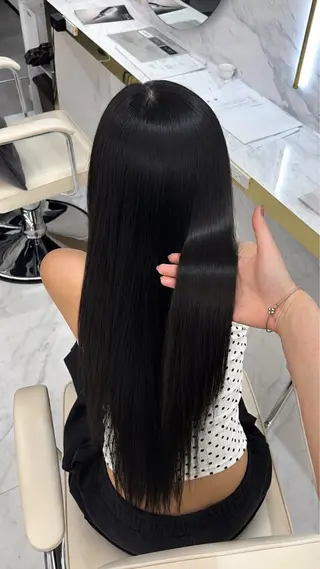 ロング カラー 韓国🇰🇷모모 /透明感カラーのヘアスタイル