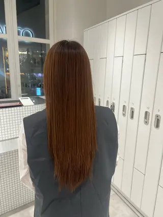 ロング AI  /暖色/ ガーリーヘアのヘアスタイル