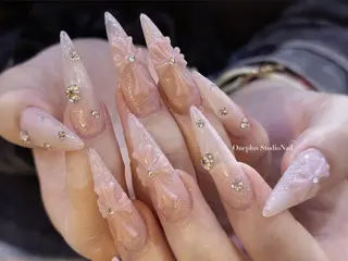 ネイル One Plus Nail Salonのネイルデザイン