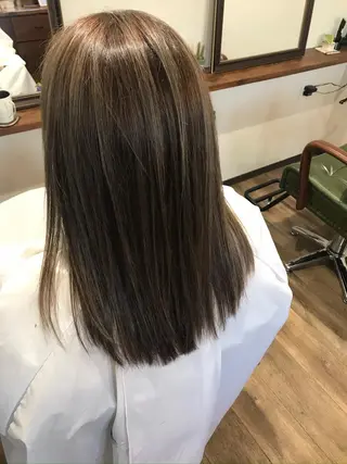 セミロング カラー Rug Relief 吉田のヘアスタイル
