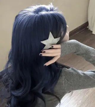 ロング カラー ラベンダー💜 グレージュ🩶のヘアスタイル