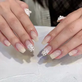 ネイル 鈴木 里奈のネイルデザイン