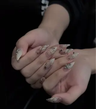 ネイル WO MIAO💎のネイルデザイン