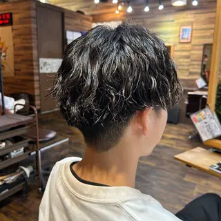 ショート パーマ メンズ ツイスパ/メンズ特化 🦋𝑺𝑶𝑵𝑬のヘアスタイル