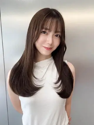 セミロング 小河 恵子のヘアスタイル