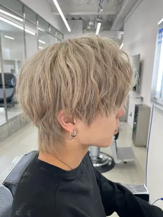 ショート カラー 亀井隆汰/メンズ専門 パーマ/フェード可のヘアスタイル
