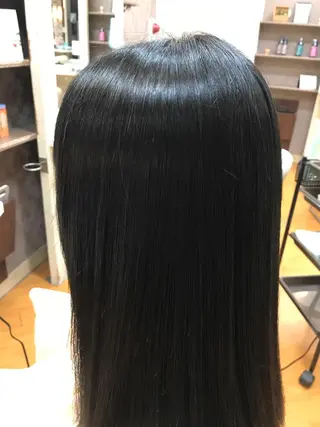 ミディアム 夜の縮毛矯正 服部 日出登のヘアスタイル
