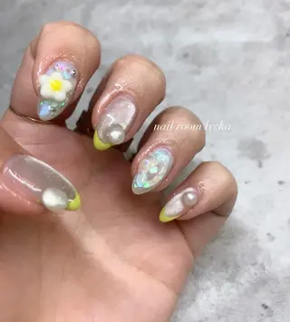 ネイル ネイルルームリッカ 𝐦𝐚𝐲𝐮のネイルデザイン