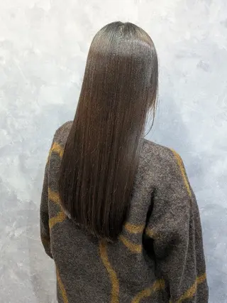 ロング 佐藤 璃咲のヘアスタイル