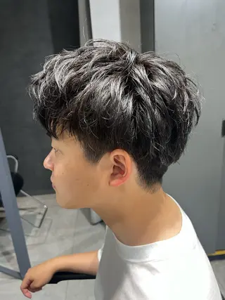 ショート パーマ メンズ 曲がる縮毛矯正 バレイヤージュ森田のヘアスタイル