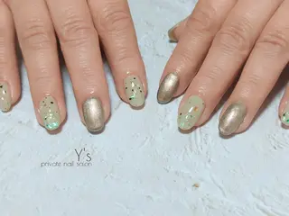 ネイル YUMI NAGAI のネイルデザイン
