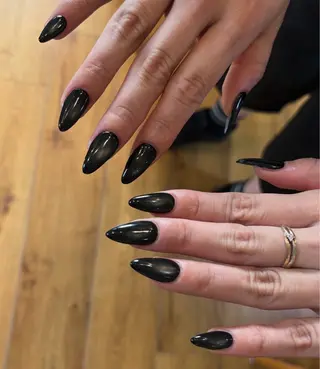 ネイル Mai :矢場町 ニュアンス🌿アートのネイルデザイン