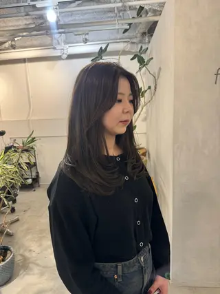 セミロング 新宿/顔周りカット +レイヤー＝しずく♩のヘアスタイル