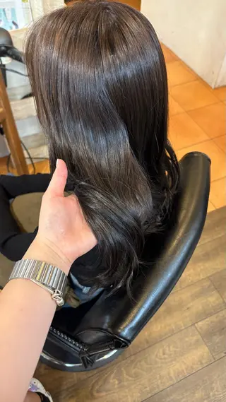 セミロング カラー 元山 透明感艶カラー 🌻レイヤーカットのヘアスタイル