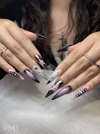 ネイル T. Leeのネイルデザイン
