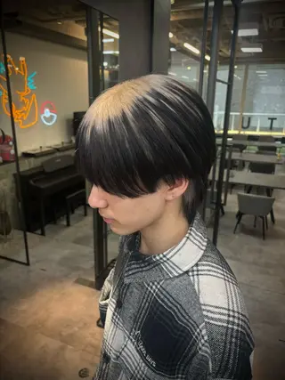 ショート カラー メンズ 元地雷系美容師🫶 RYUSEI🐈⬛のヘアスタイル