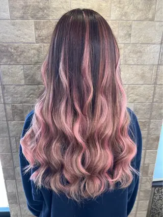 ロング EARTH 市野のヘアスタイル